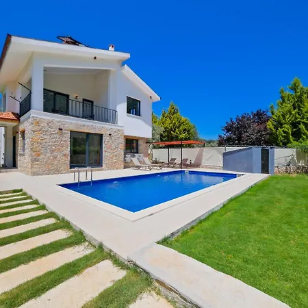 Kizilbella 1, Lueks Havuzlu Korunakli Tas *