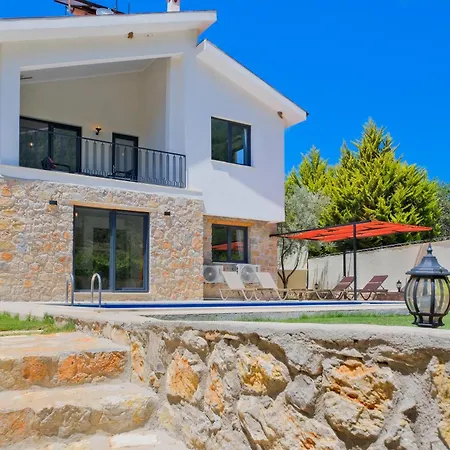 Kızılbella 1, Lüks Havuzlu Korunaklı Taş