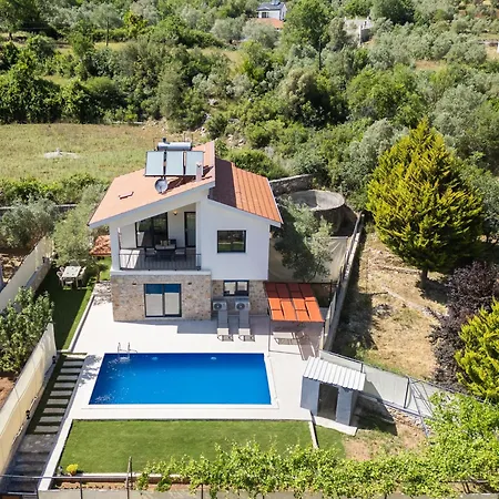 Kizilbella 1, Lueks Havuzlu Korunakli Tas * Fethiye