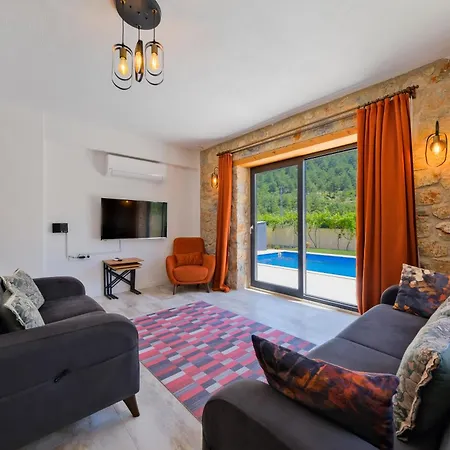 Villa Kizilbella 1, Lueks Havuzlu Korunakli Tas