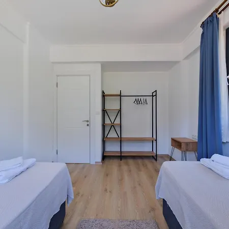 Kizilbella 1, Lueks Havuzlu Korunakli Tas *