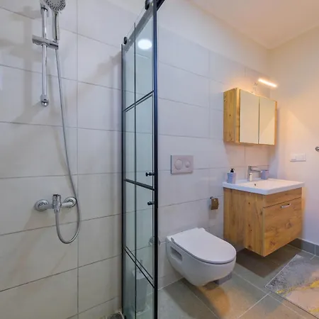 Villa Kizilbella 1, Lueks Havuzlu Korunakli Tas *