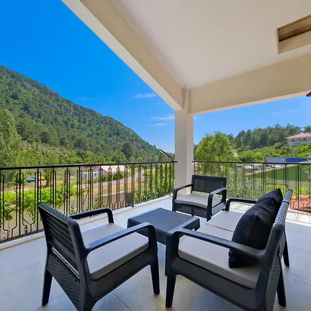 Villa Kizilbella 1, Lueks Havuzlu Korunakli Tas *