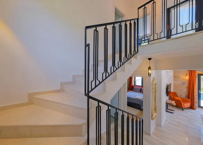 Kizilbella 1, Lueks Havuzlu Korunakli Tas *