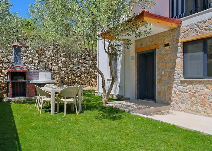 Kizilbella 1, Lueks Havuzlu Korunakli Tas Fethiye