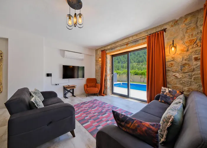 Villa Kizilbella 1, Lueks Havuzlu Korunakli Tas