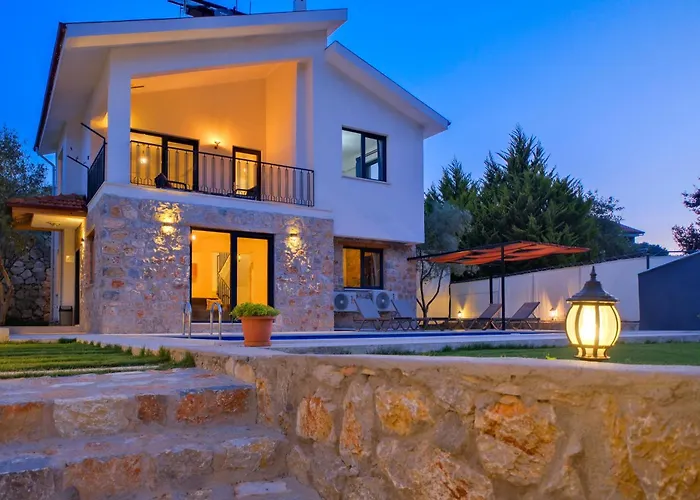 Kızılbella 1, Lüks Havuzlu Korunaklı Taş Villa *